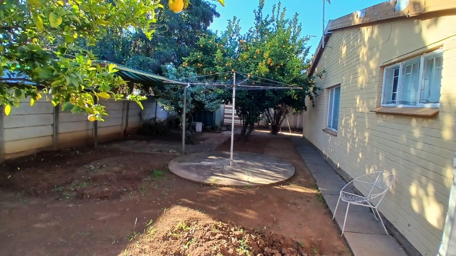 10 Bedroom Property for Sale in Brandwag Free State